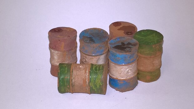 Oil Barrels  1/35