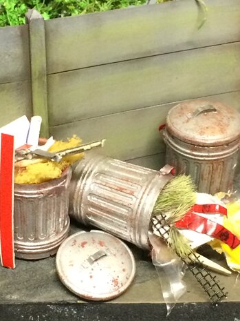 Dustbins 1/35