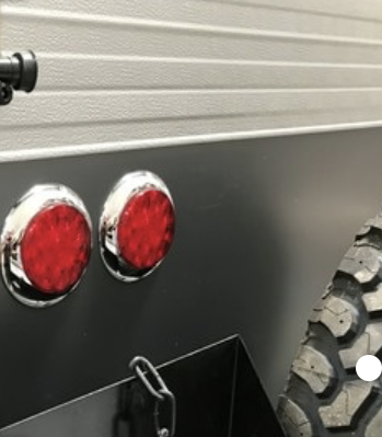 Headlights red, round set