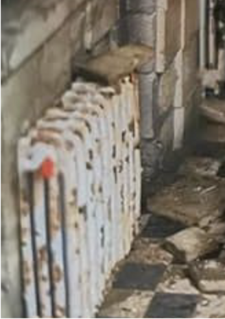 Old cast iron radiator 1/35