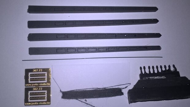 Telephone / lighting pole in ( concrete /wood ) 1/72