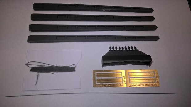 Telephone / lighting pole in ( concrete /wood ) 1/48