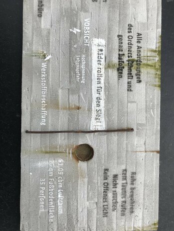 Stencil: German warning text 2