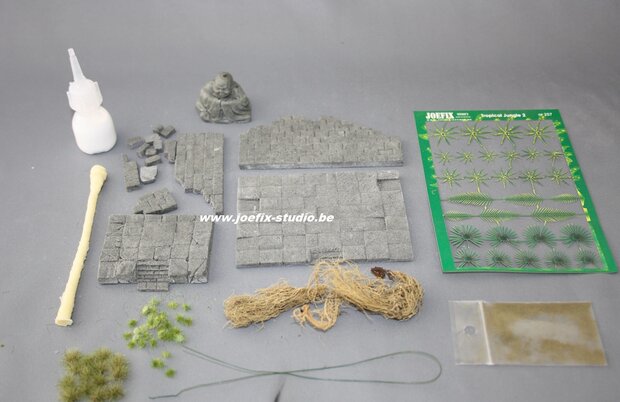 Buddha with ruin and scenery 1/72