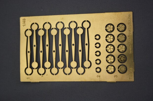 Camouflage netting support 1/48