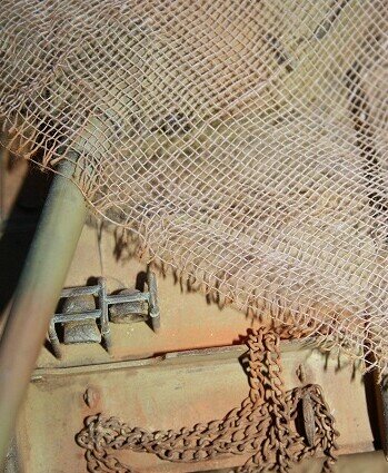  Camouflage netting brown colour 55 x 55 cm