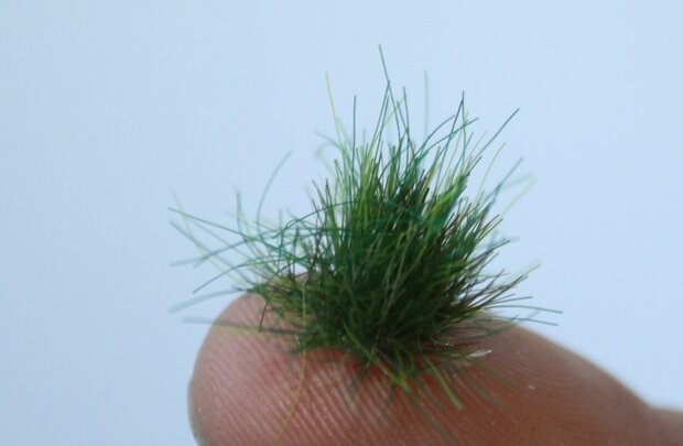  Green grass tufts (+/- 260 tuffts) 10-12mm