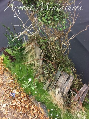  green grass strips ( 12 stripes)