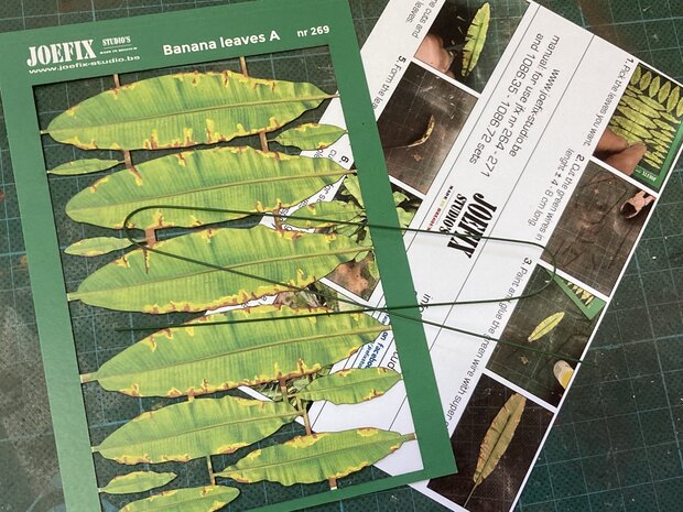 Banana leaves A- 1/35 to 1/18